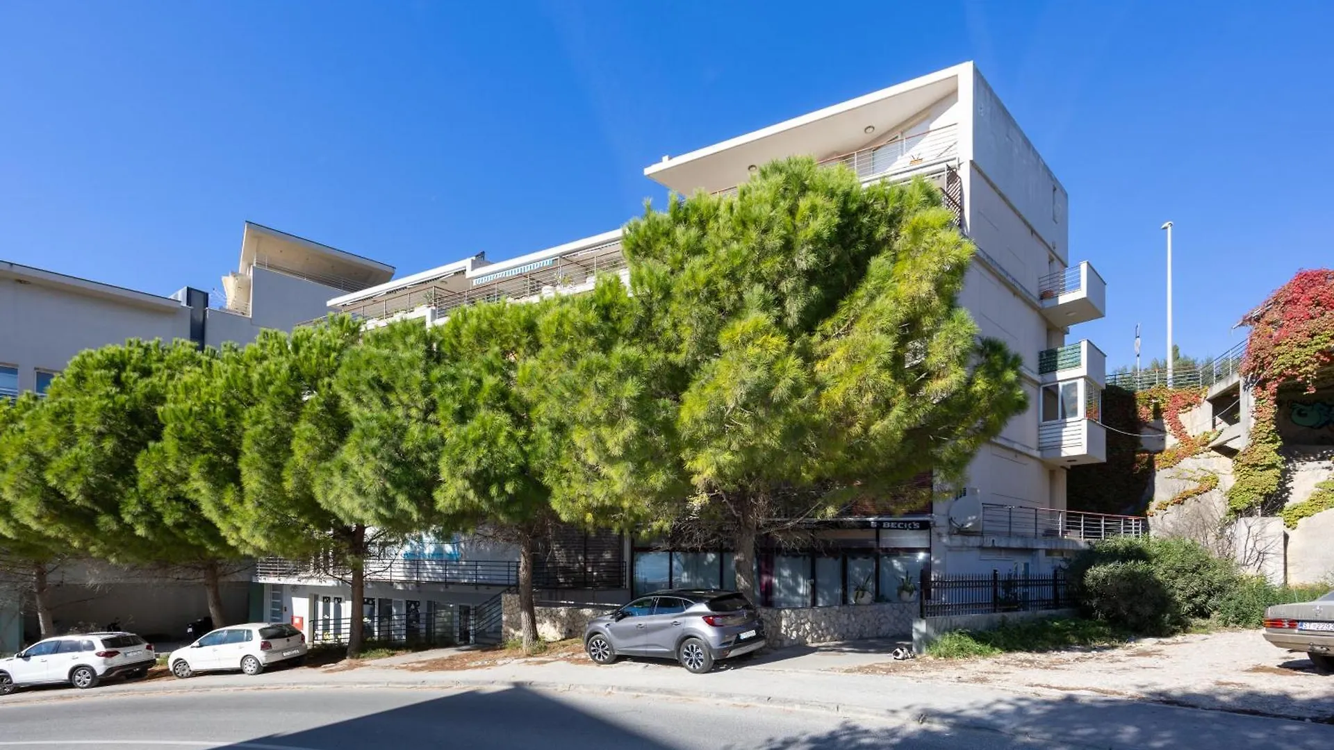 Apartment Paolo By The Beach Znjan Split
