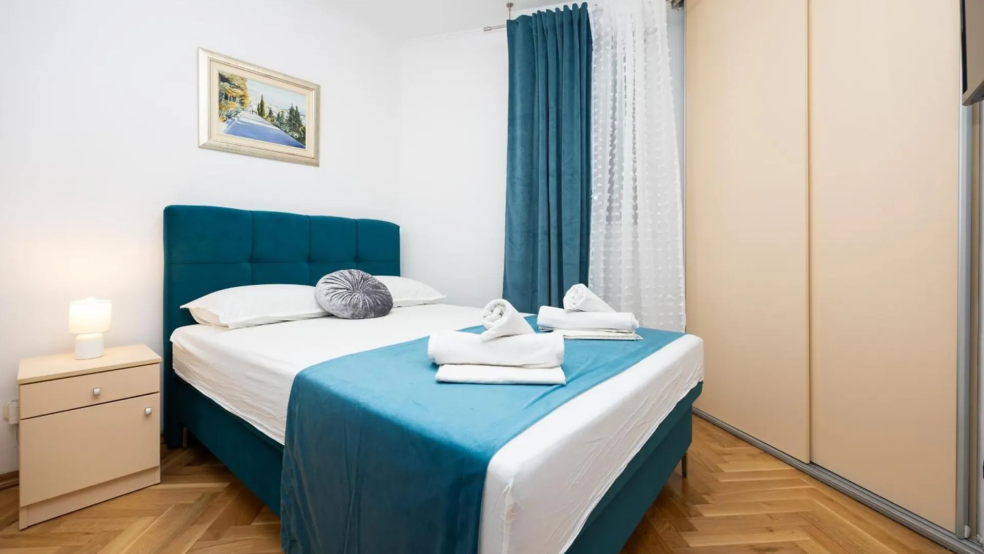 Apartment Paolo By The Beach Znjan Split