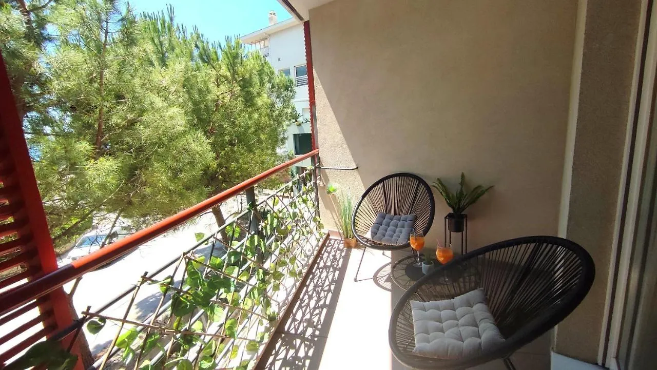 Apartment Paolo By The Beach Znjan Split