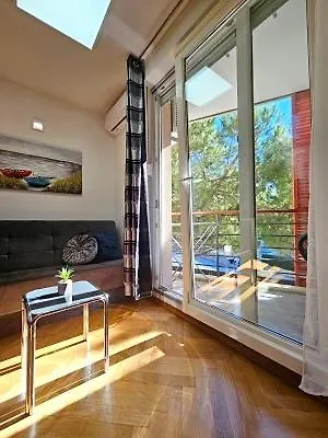 Apartment Paolo By The Beach Znjan Split Croatia