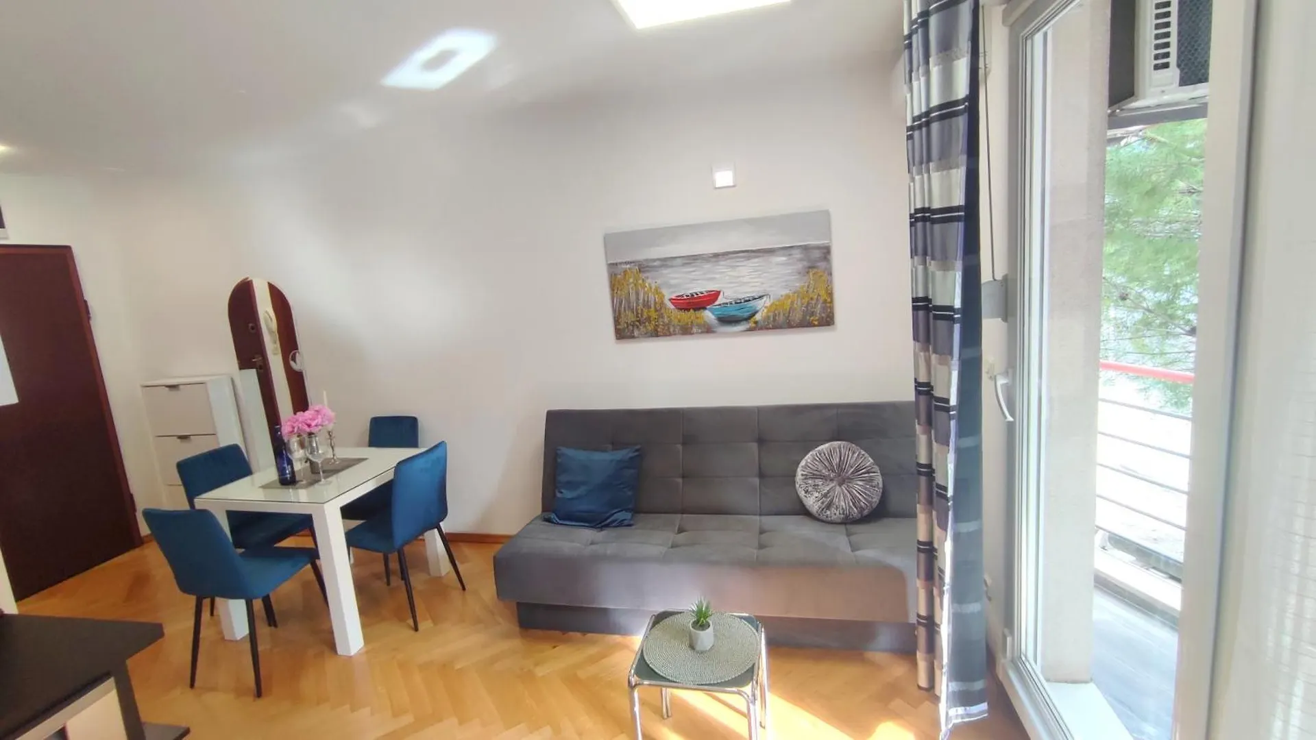 Apartment Paolo By The Beach Znjan Split Croatia
