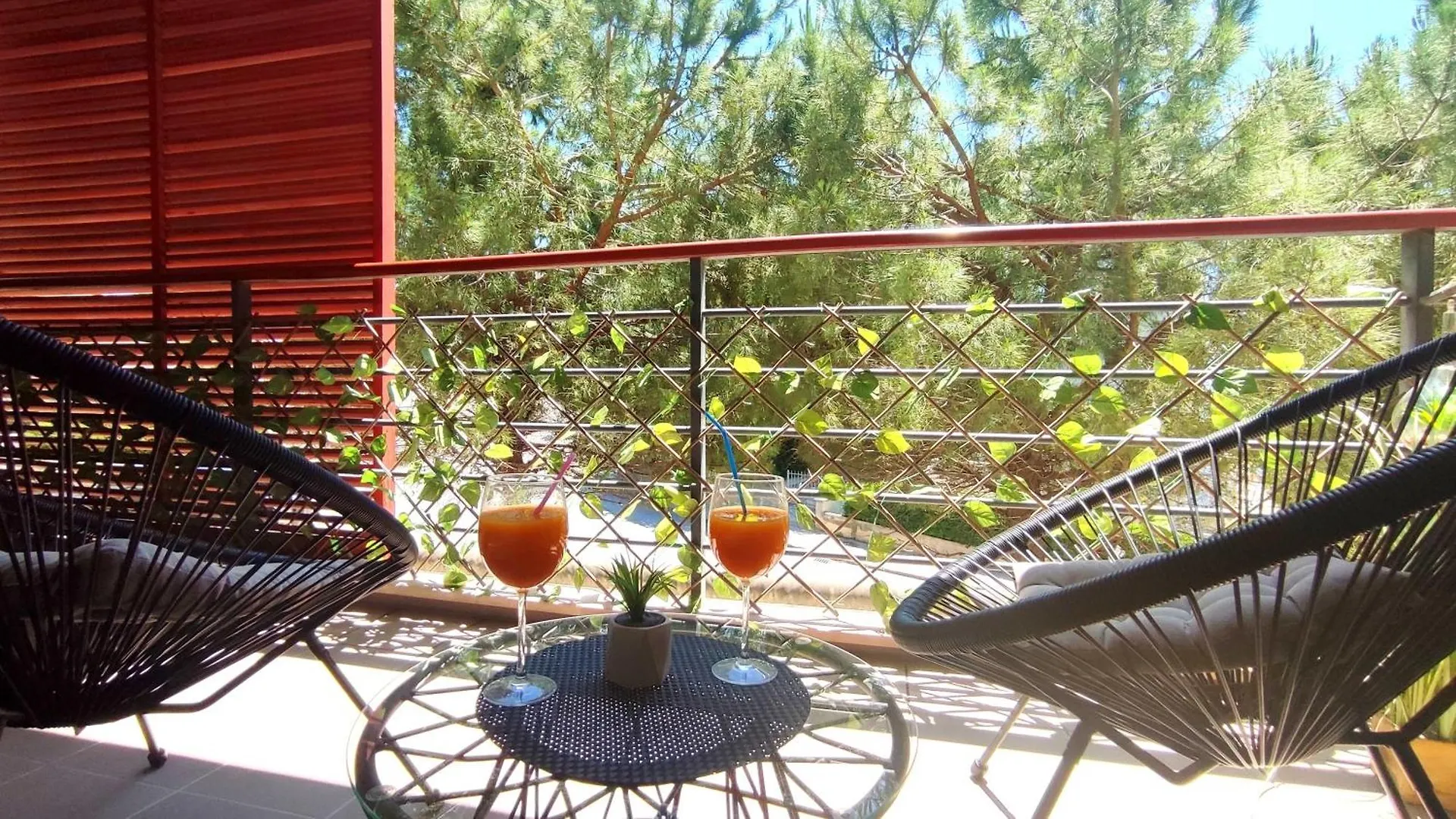 Apartment Paolo By The Beach Znjan Split 0*,  Croatia
