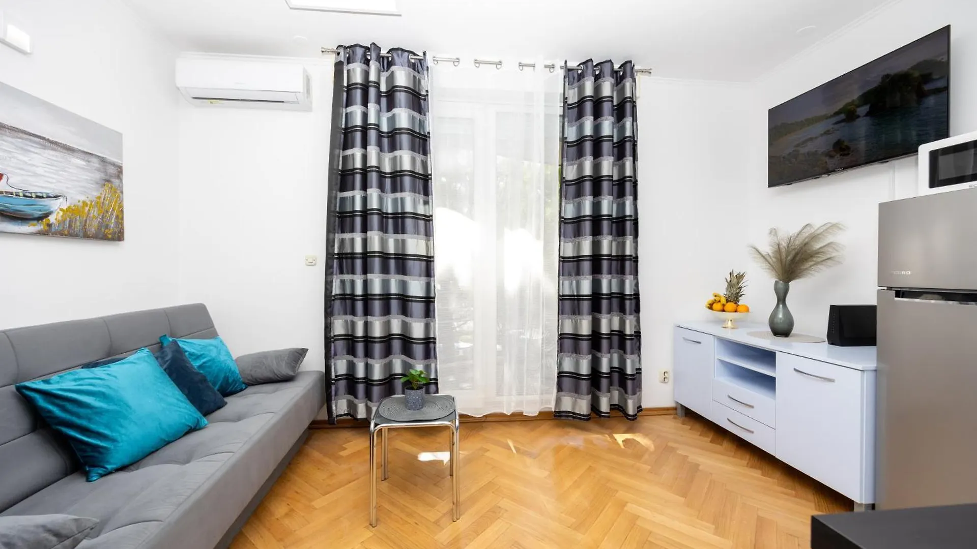 Apartment Paolo By The Beach Znjan Split